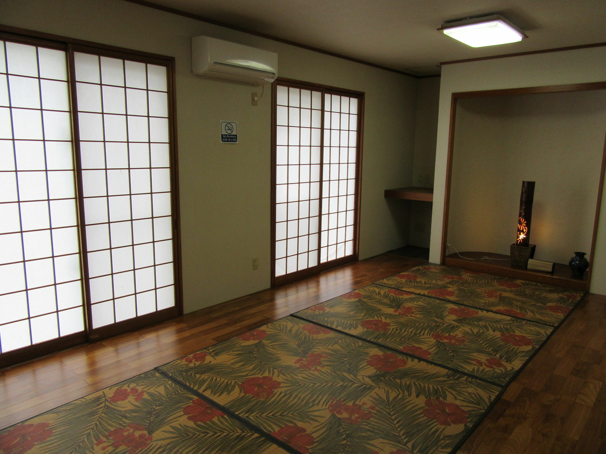 Guest House Diamond Yomitan Exterior foto